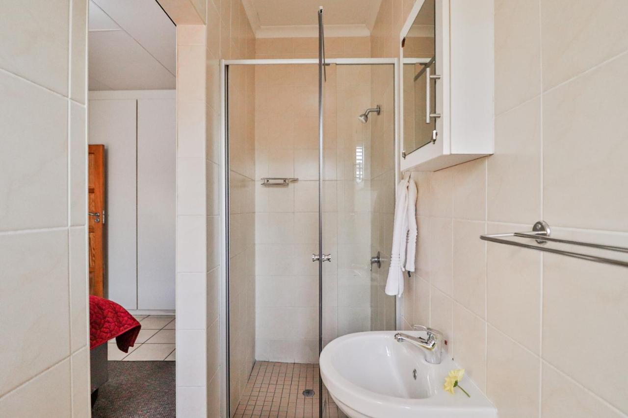 Rudman Townhouses - Or Tambo Airport ボックスバーグ エクステリア 写真
